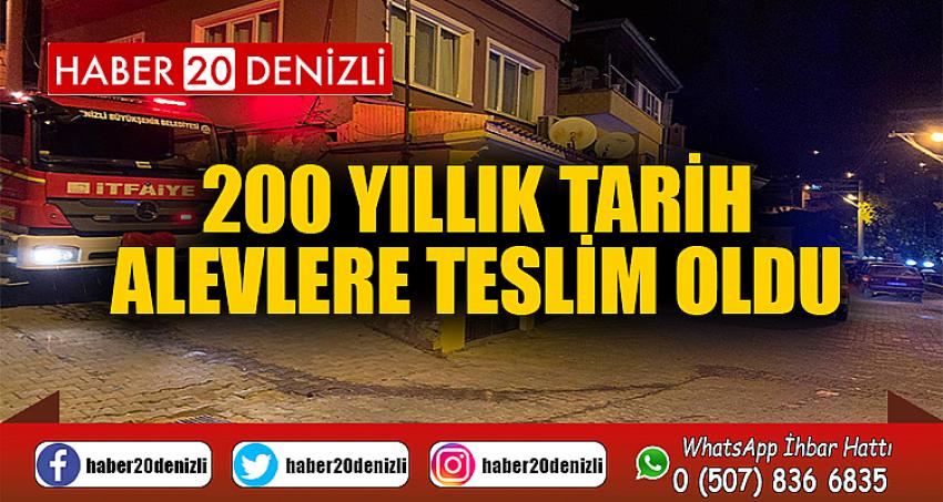 200 yıllık tarih alevlere teslim oldu