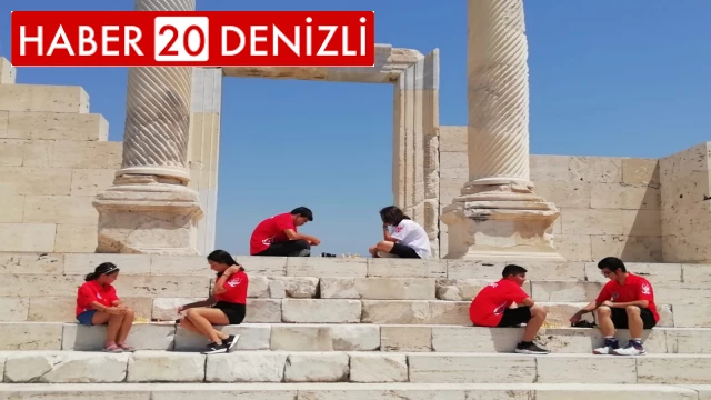 Çocuklar tarihi mekanlarda zeka oyunlarıyla buluştu