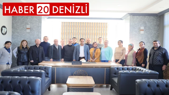 Kale Belediyesi Personelinden Başkan Mehmet Salih SAĞINÇ'a Doğum Günü kutlaması