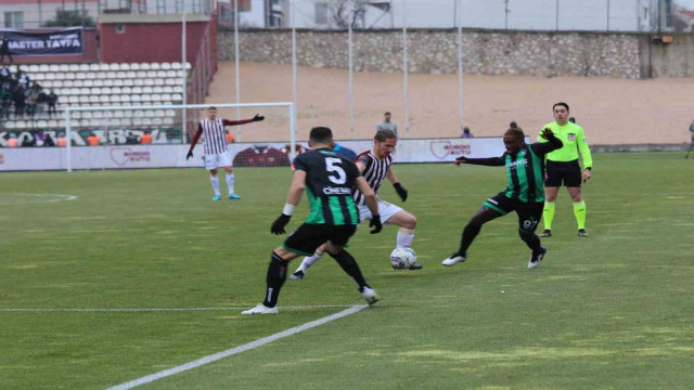 A. Denizlispor 3 puan sevincini uzun aradan sonra tekrar yaşadı