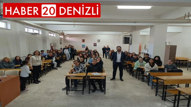 Başarılı doktor Buldanlı gençlere yol gösterdi