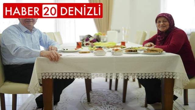 Pekdemir’den eşine kahvaltılı Kadınlar Günü sürprizi