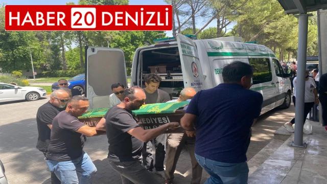 Öğrencileriyle voleybol oynarken vefat eden öğretmen toprağa verildi