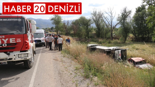 U dönüşü yapmak isteyen otomobil servis aracıyla çarpıştı: 6 yaralı