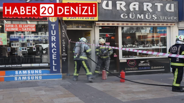 Denizli'de iş hanında çıkan yangın korkuttu