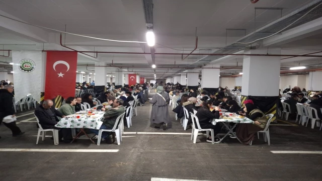 Denizli OSB 3 bin üniversite öğrencisini geleneksel iftar sofrasında ağırlıyor
