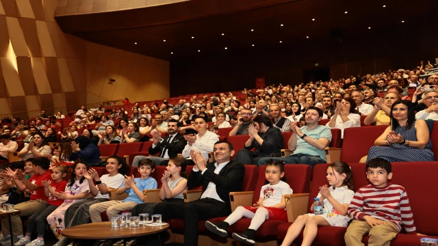 Denizli’de 23 Nisan Şenliği