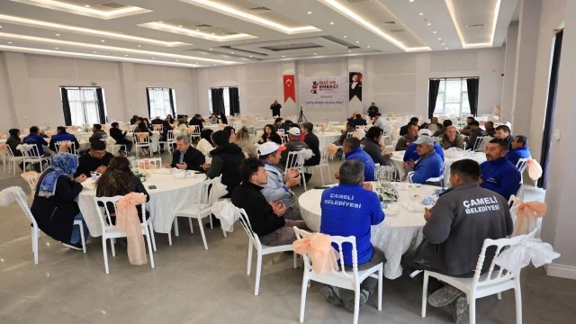 Başkan Arslan 1 Mayıs İşçi ve Emek Bayramında emekçilerle bir araya geldi