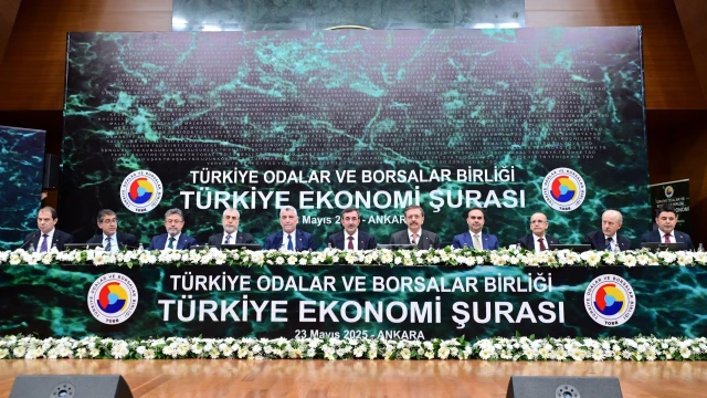 Başkan Kasapoğlu, ekonomi şurasında konuştu; "Sanayici direniyor, destek şart"
