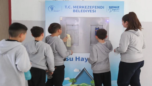 Merkezefendi Belediyesi 15 okula 30 steril içme suyu ünitesi yerleştirdi