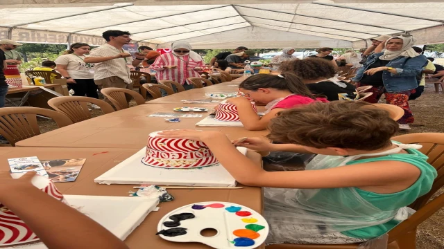Çocuklar Sandras’ta uzayın gizemlerini keşfetti