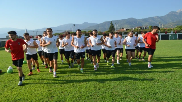Denizli İdmanyurdu, yeni sezon hazırlıklarına devam ediyor