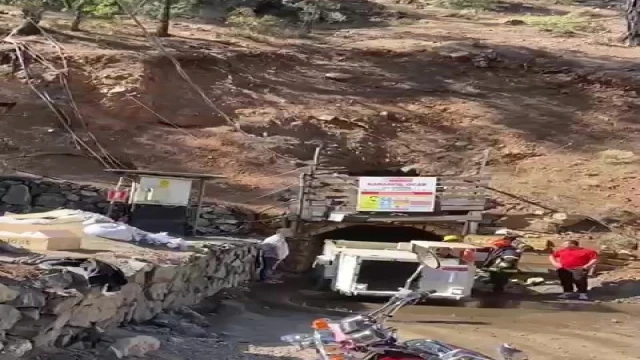 Göçükten sağ olarak kurtarılıp alkışlarla karşılanan madenci hayatını kaybetti