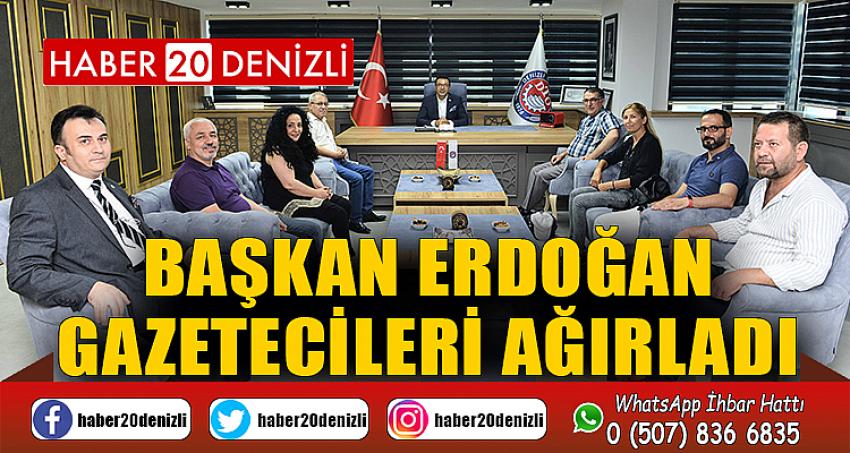 BAŞKAN ERDOĞAN, GAZETECİLERİ AĞIRLADI