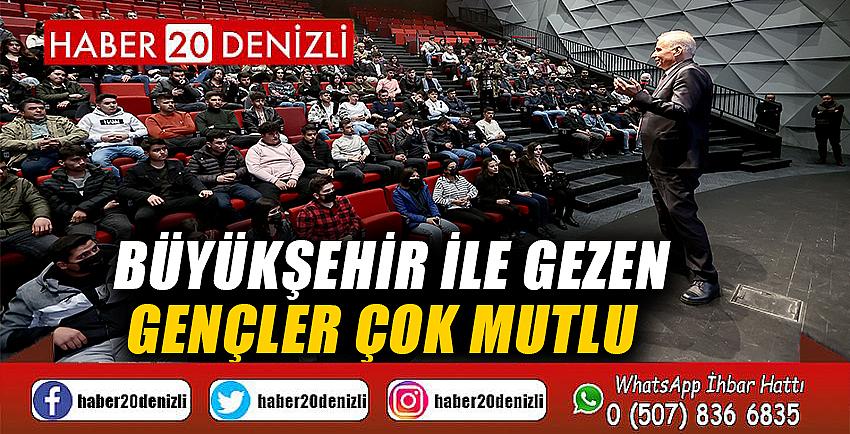 Büyükşehir ile gezen gençler çok mutlu