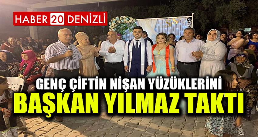 GENÇ ÇİFTİN NİŞAN YÜZÜKLERİNİ BAŞKAN YILMAZ TAKTI