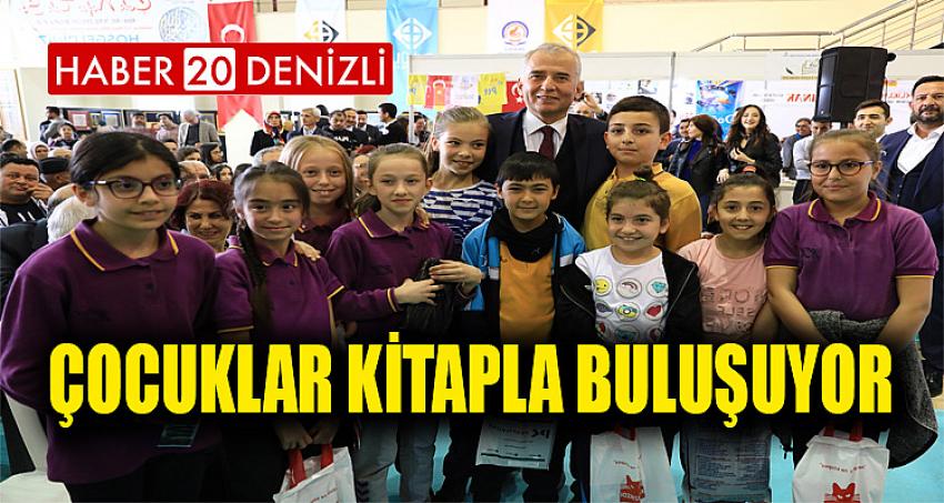 Çocuklar kitapla buluşuyor