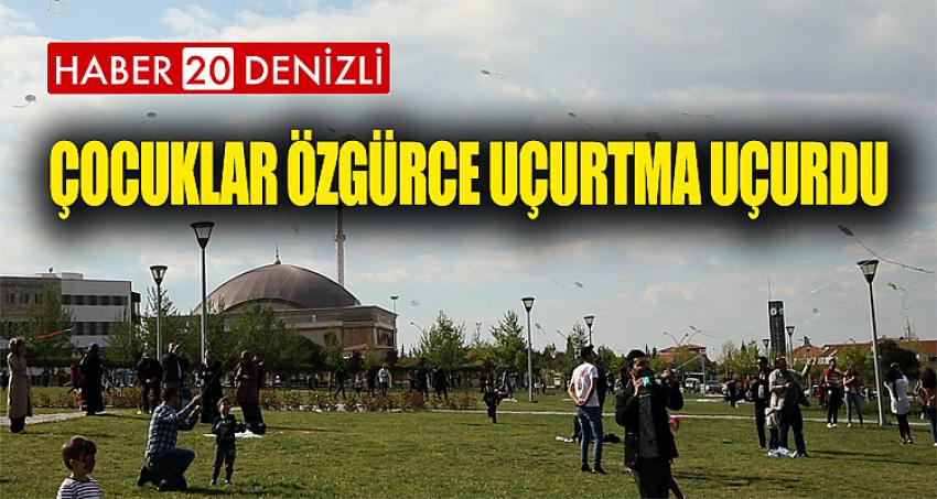 Çocuklar Özgürce Uçurtma Uçurdu