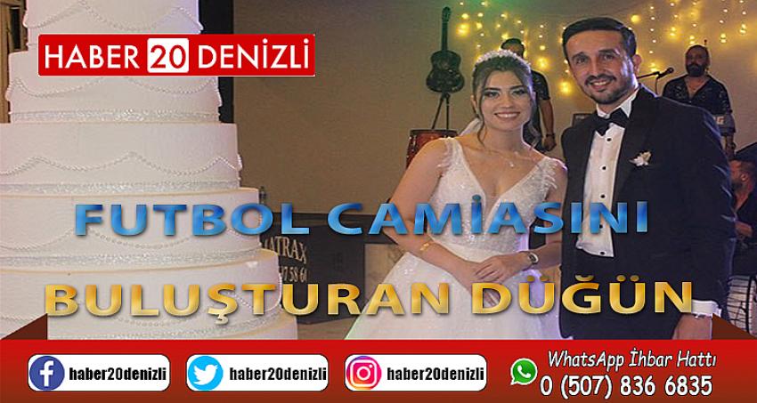 Futbol camiasını buluşturan düğün