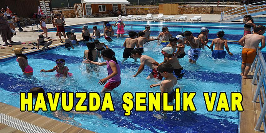 HAVUZDA ŞENLİK VAR