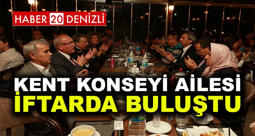 Kent Konseyi ailesi iftarda buluştu