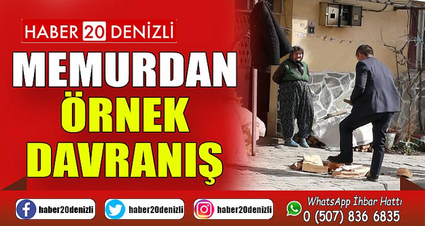 Yaşlı teyzeye yardım eden memurdan örnek davranış