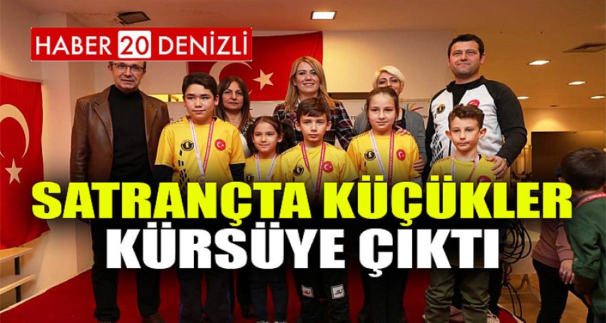 SATRANÇTA KÜÇÜKLER KÜRSÜYE ÇIKTI