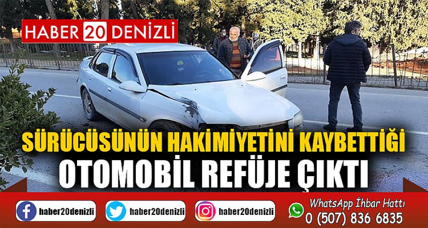 Sürücüsünün hakimiyetini kaybettiği otomobil refüje çıktı