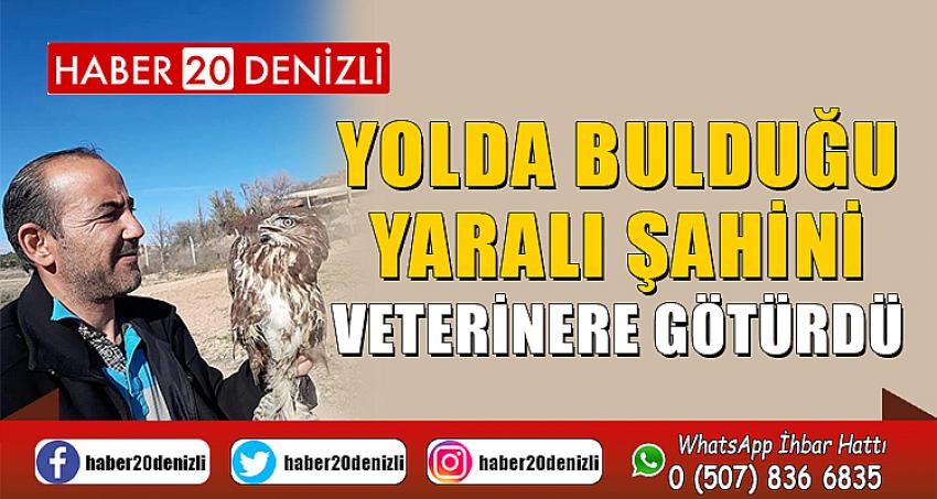 Yolda bulduğu yaralı şahini veterinere götürdü